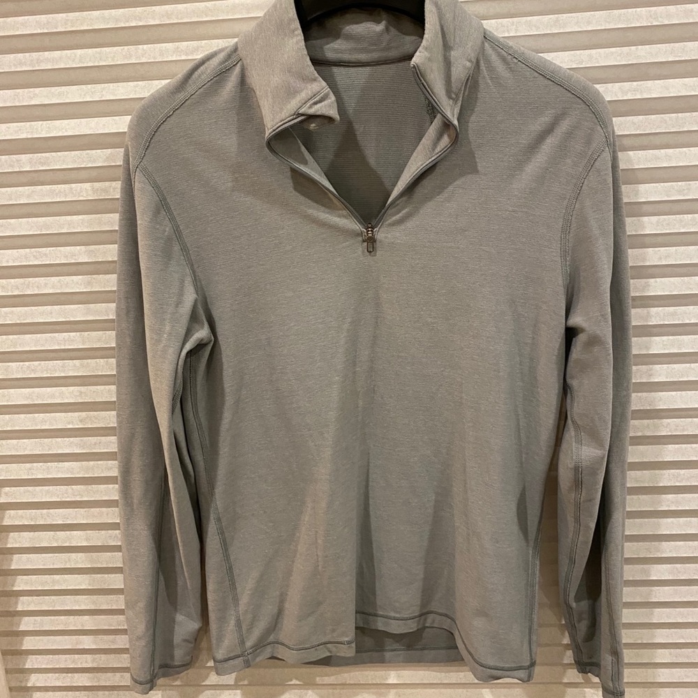 Metal vent lululemon half zip